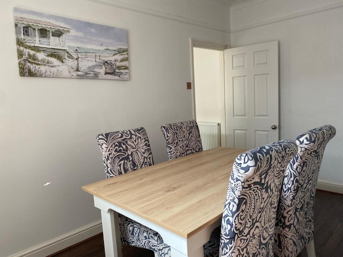 Ivy Coastal Cottage カイスター・オン・シー エクステリア 写真